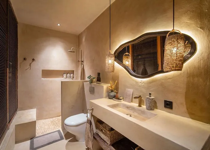 Villa Casa Matahari 2br Jungle Escape With Sunset Rooftop Views