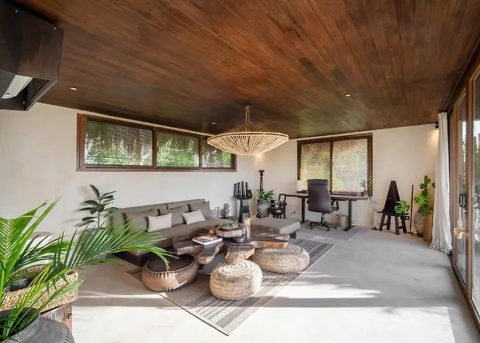 Villa Casa Matahari 2br Jungle Escape With Sunset Rooftop Views Uluwatu