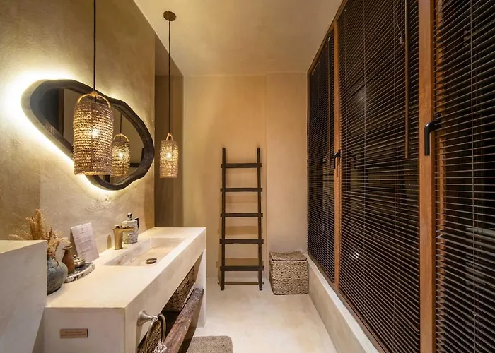 Casa Matahari 2br Jungle Escape With Sunset Rooftop Views Villa *